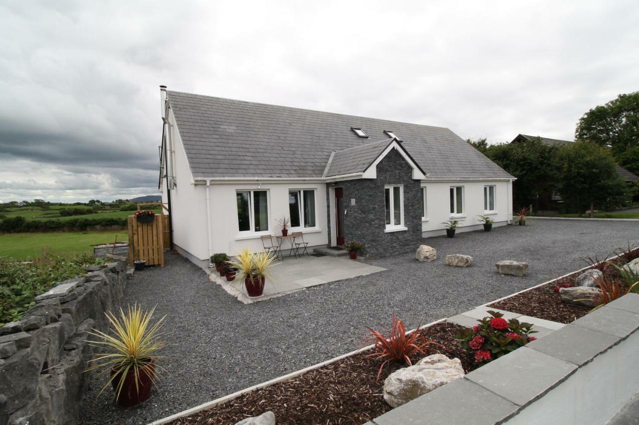 Atlantic Retreat Lodge Kinvara Exterior photo